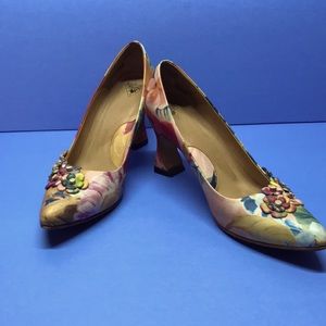 John Fluevog colorful pump